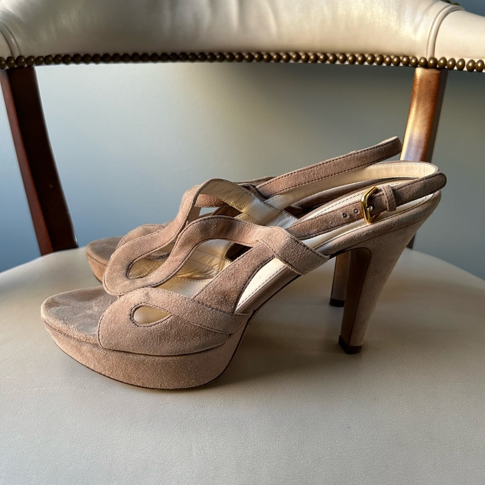 Prada nude/light beige suede platform heels - Picture 5 of 8